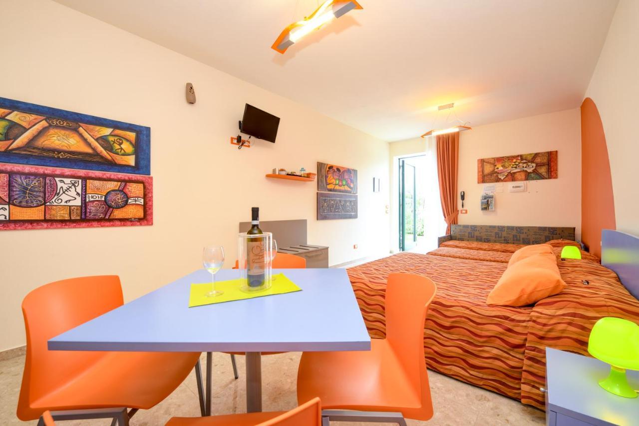 La Forgia Apartments Peschiera del Garda Exteriör bild