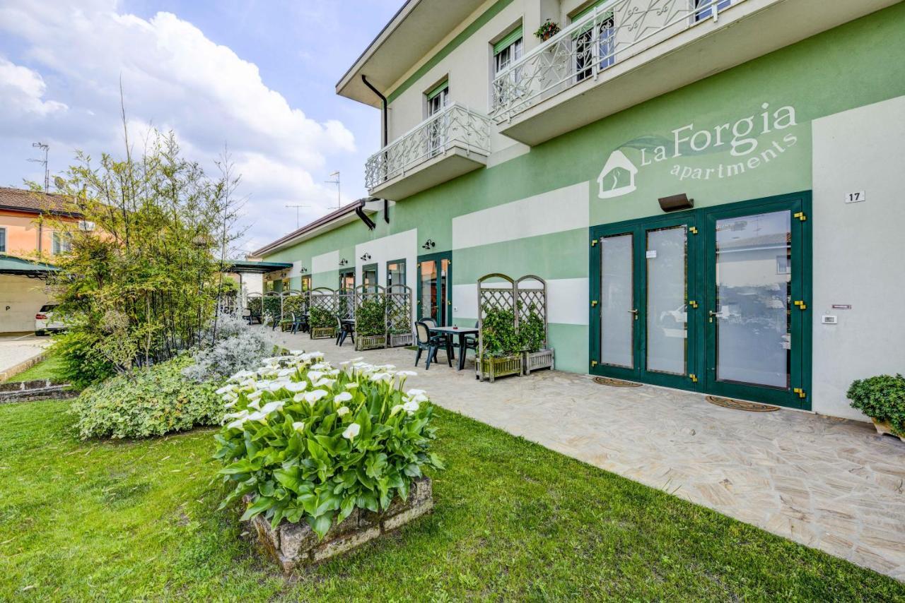 La Forgia Apartments Peschiera del Garda Exteriör bild